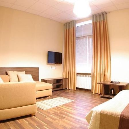 Hotel Darnitskiy Kiev Chambre photo